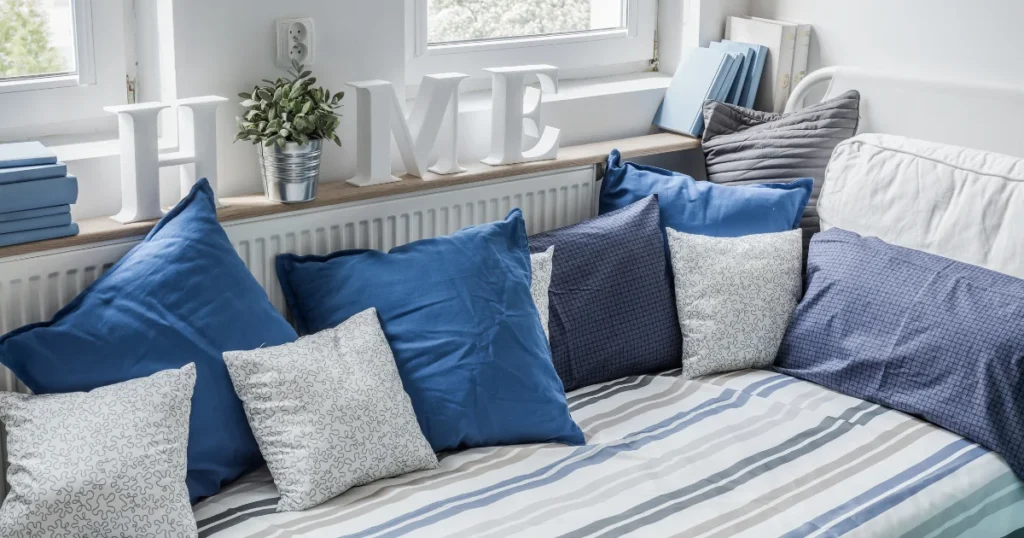 How To Make Cushion Cover With Piping