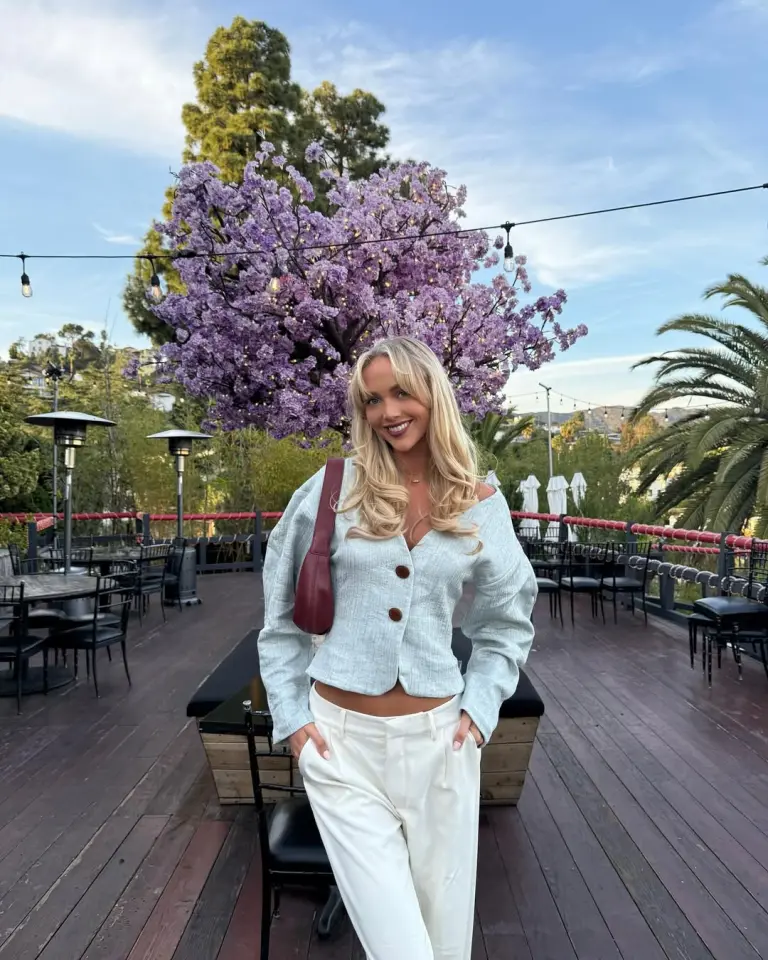 Annie Knight Claims to Have Slept with 583 Men